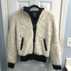 Women’s furry jacket